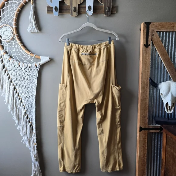 Free People Movement Hot Shot Pants Camel - Picture 4 of 7